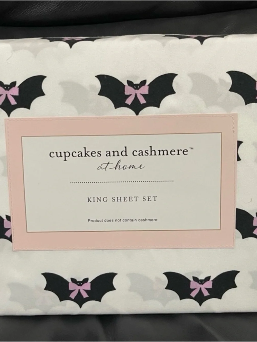 Halloween CUPCAKES & CASHMERE Bows And Bats King Sheet Set